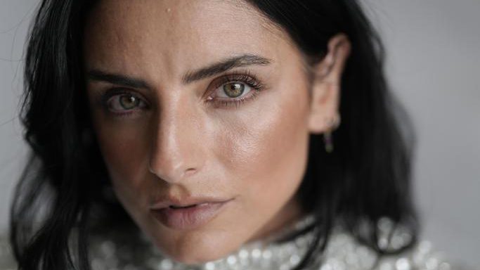 Aislinn Derbez