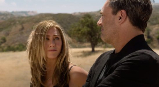 Jennifer Aniston talking to Jon Hamm in The Morning Show Season 3 Trailer