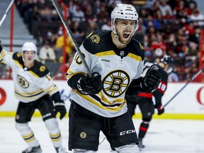 Les Flames de Calgary ont réclamé l'ailier gauche AJ Greer au ballottage des Bruins de Boston.