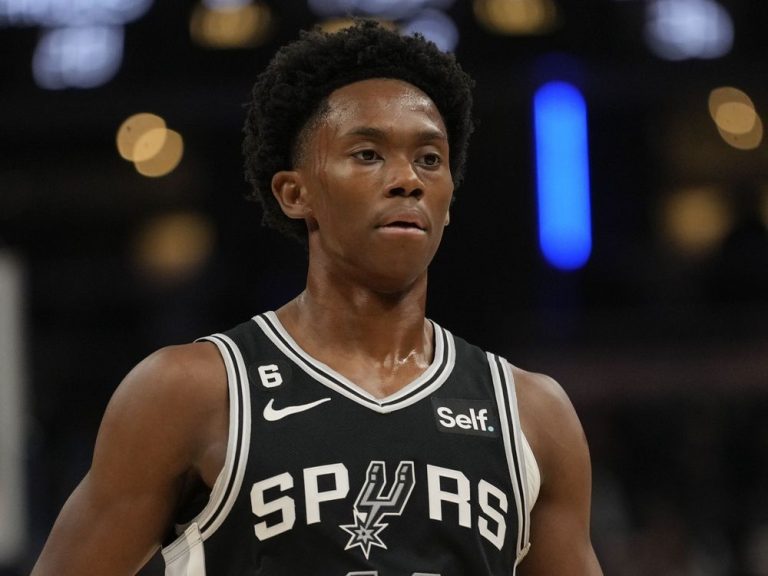 La NBA suspend l’ancien gardien des Spurs Joshua Primo pour s’être exposé à des femmes