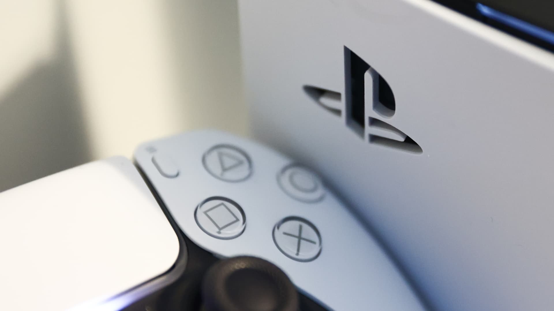 La PS5 est entièrement approvisionnée, en bonne voie pour un record de ventes en 2023 : haut dirigeant de Sony
