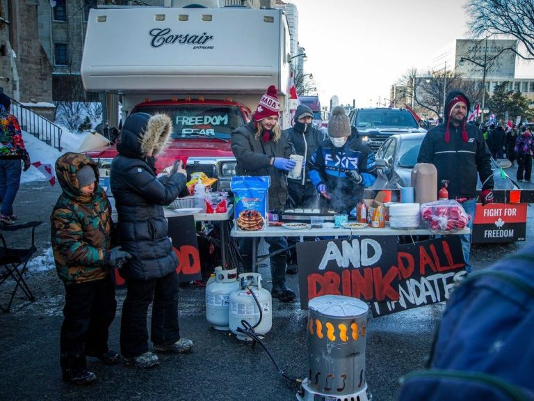 La police prévient que d’éventuelles « manifestations utilisant des véhicules » pourraient bientôt arriver à Ottawa