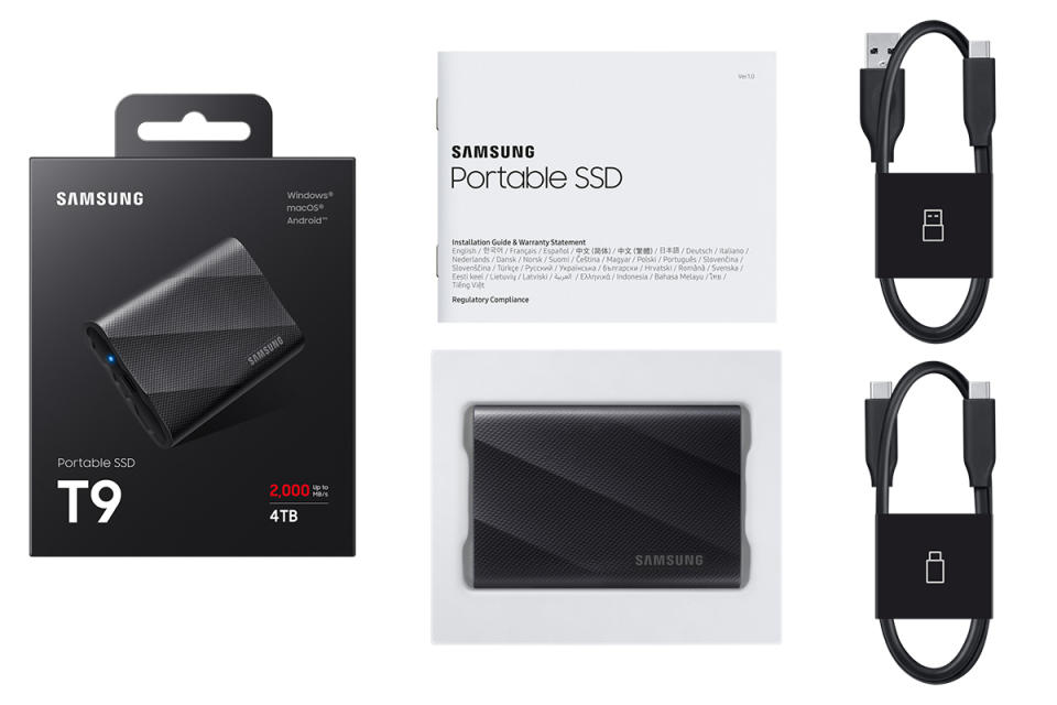 Image marketing du SSD Samsung T9.  De gauche à droite : boîte du produit, manuel et variateur (dans l'emballage), deux câbles