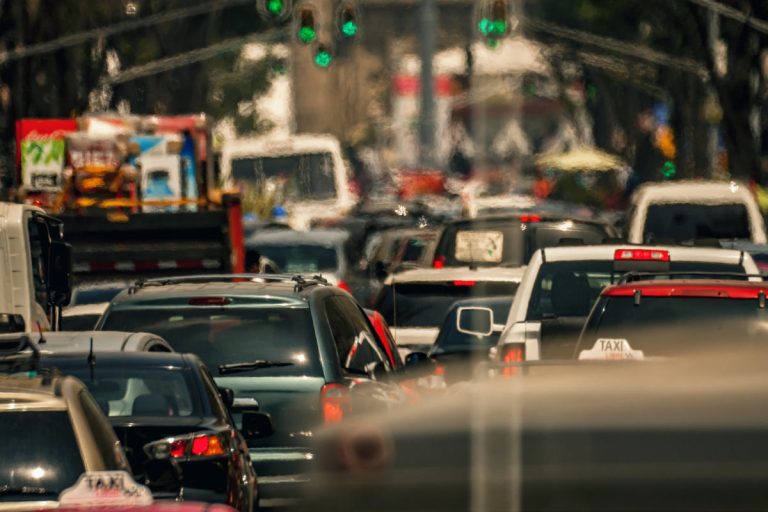 Le programme de feux rouges IA de Google calme désormais la circulation dans une douzaine de villes à travers le monde