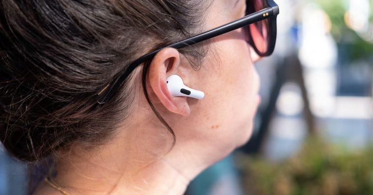 Les AirPods Pro de deuxième génération d’Apple avec USB-C correspondent à leur plus bas historique