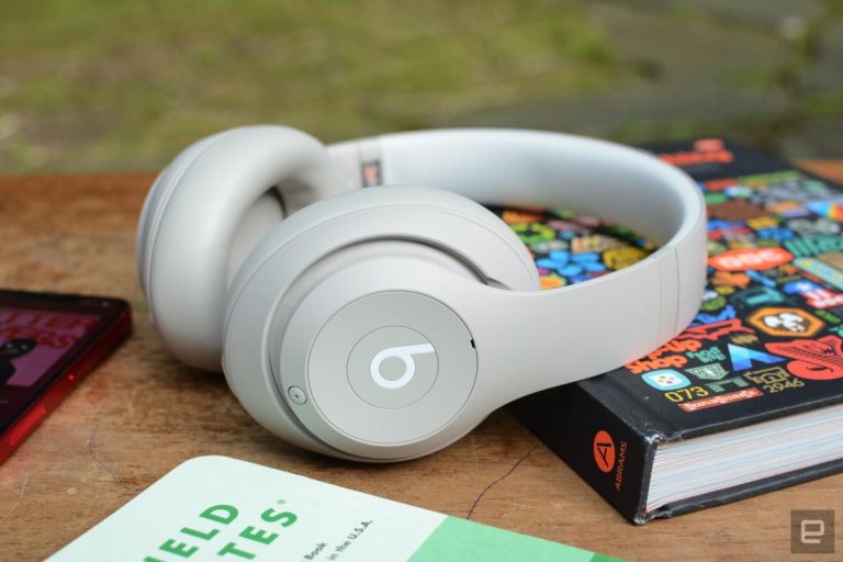 Les écouteurs Beats Studio Pro bénéficient actuellement d’une réduction de 170 $ sur Amazon pour Prime Day