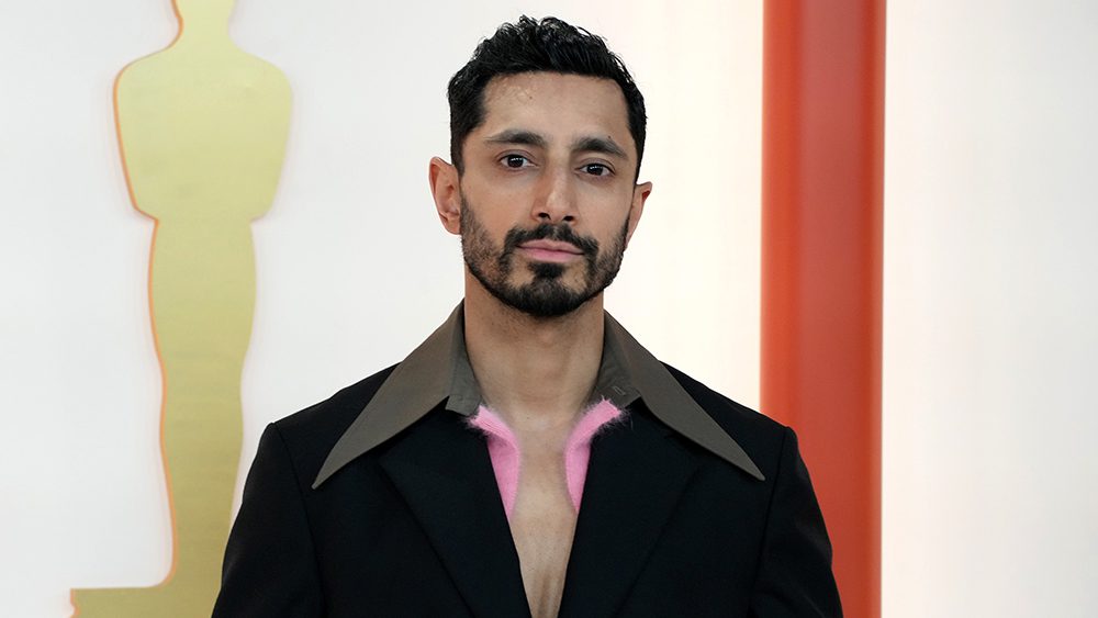 HOLLYWOOD, CALIFORNIA - MARCH 12: Riz Ahmed attends the 95th Annual Academy Awards on March 12, 2023 in Hollywood, California. (Photo by Jeff Kravitz/FilmMagic)