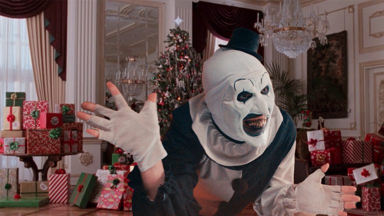 Terrifier 3 sera un film d'horreur de Noël, alors décorez les couloirs d'entrailles humaines
