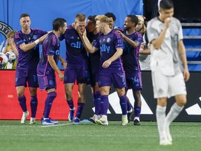 Le Charlotte FC célèbre son but contre le Toronto FC.