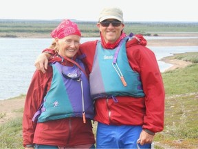 Jenny Gusse et Doug Inglis ont été tués par un grizzly dans leur camping du parc national Banff le 29 septembre.