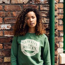 Coronation Street X Joanie - Sweat-shirt rétro Gilroy Newton et Ridley