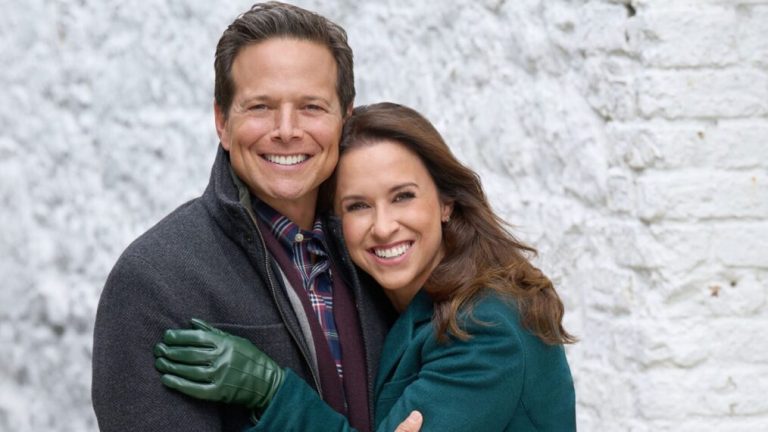 Scott Wolf and Lacey Chabert in 