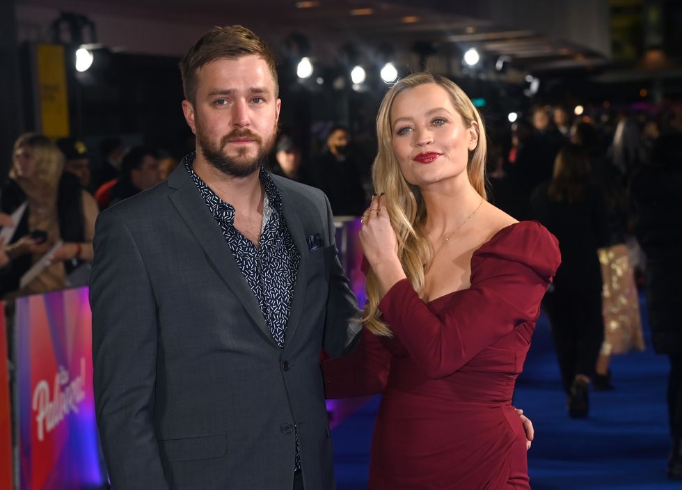 Iain Stirling et Laura Whitmore