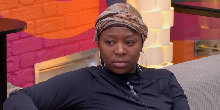 La star de Big Brother, Trish, s'attaque aux microagressions dans la maison
