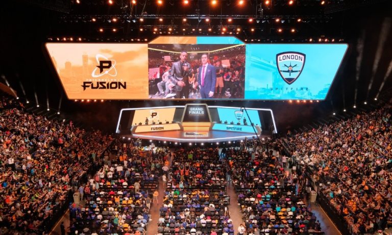 Microsoft pourrait perdre 120 millions de dollars maintenant que l'Overwatch League est officiellement morte
