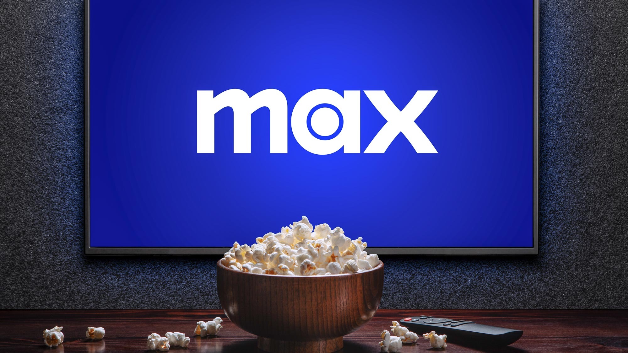 Max sur un écran de télé avec un bol de pop-corn