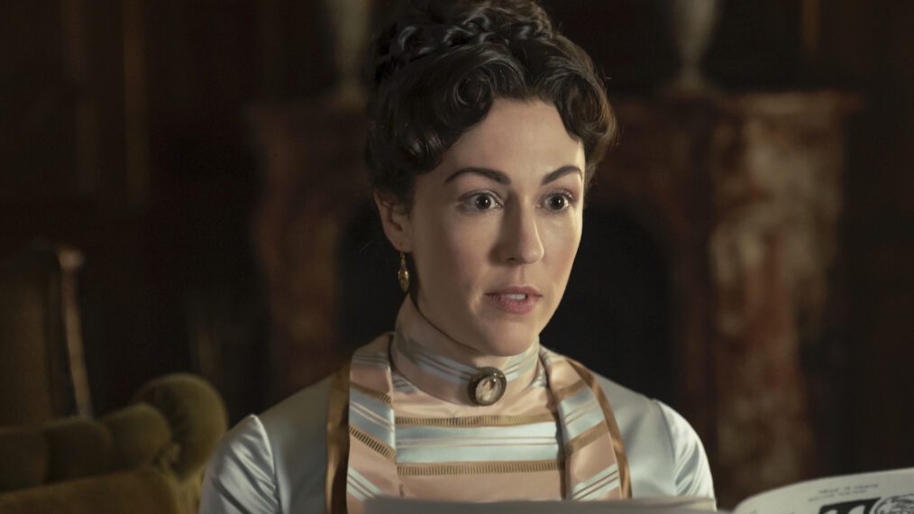 Kelley Curran as Turner/Mrs. Winterton in 