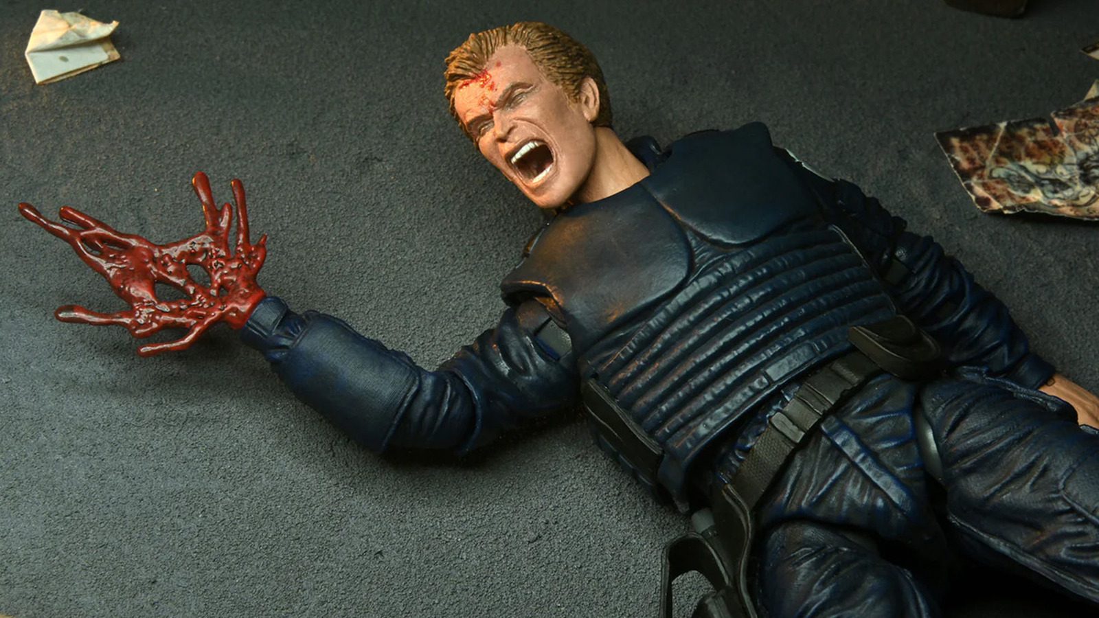 Cool Stuff : la nouvelle figurine RoboCop de NECA recrée la disparition horrible d'Alex Murphy
