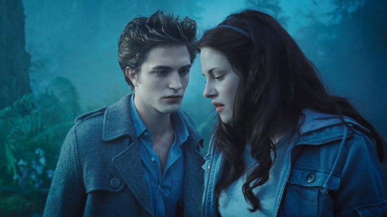 Catherine Hardwicke incarnerait Jenna Ortega dans un redémarrage de Twilight, mais qu'en est-il d'Edward ?
