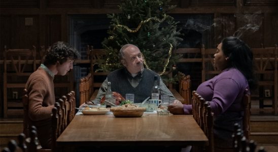 Comment regarder Paul Giamatti dans les restes à la maison