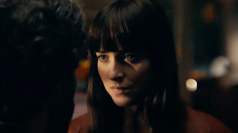 Dakota Johnson est là pour sauver l'univers Spider-Man de Sony dans la bande-annonce Web de Madame
