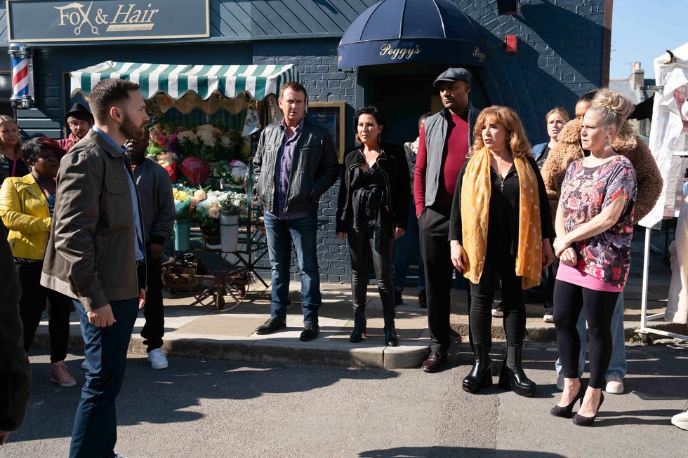 dean mèches, alfie lune, kat lune, george chevalier, elaine paon, linda carter, eastenders