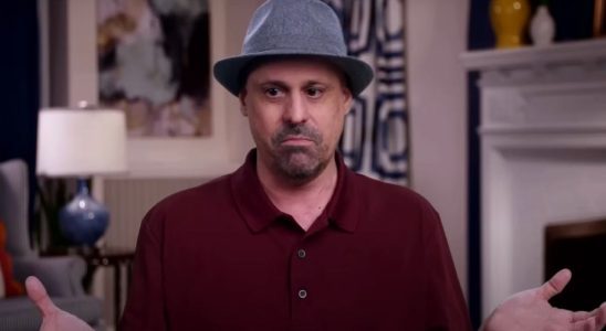 Gino Palazzolo on 90 Day Fiancé wearing a maroon shirt and a fedora