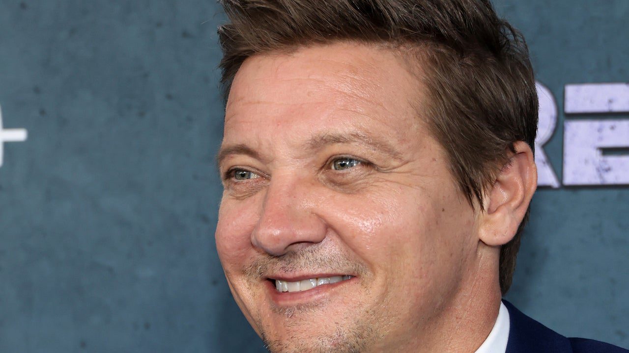 Jeremy Renner marque le 10e anniversaire de l'accident de chasse-neige avec une vidéo montrant le rétablissement de la star d'Avengers
