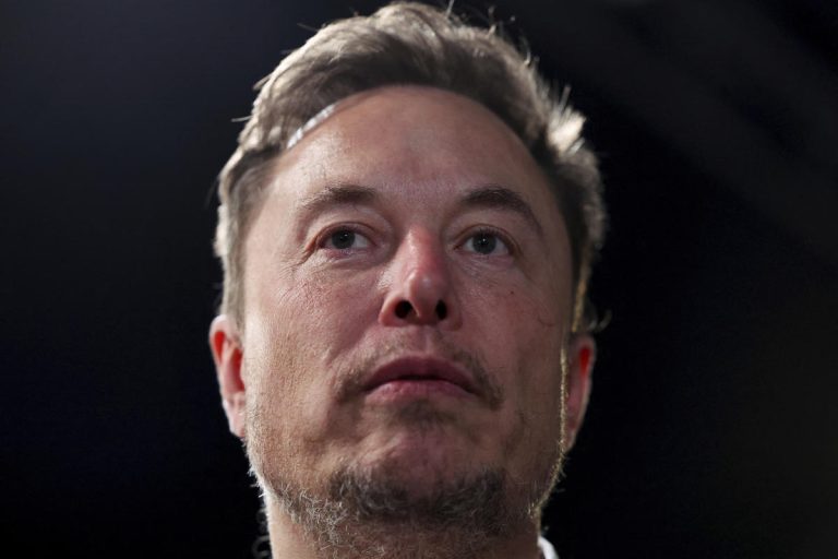 Le X d’Elon Musk pourrait perdre 75 millions de dollars de revenus publicitaires suite à une réaction antisémite