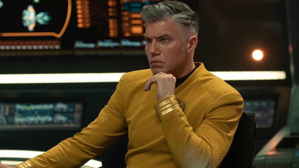 Anson Mount as Captain Pike in Star Trek: Strange New Worlds on Paramount+