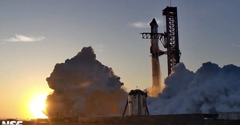 Le deuxième test en vol du Starship de SpaceX se termine par une explosion quelques minutes après le lancement