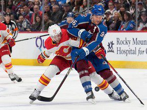 Les flammes tombent sur Avalanche lors de la finale du road-trip