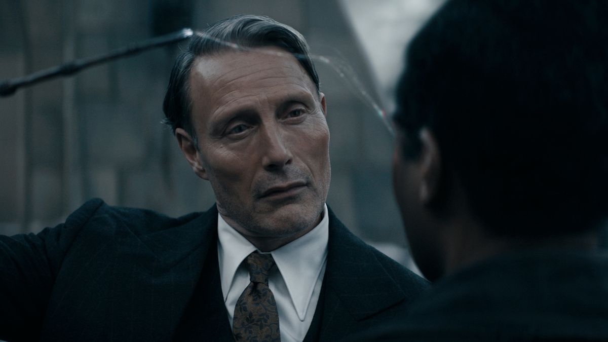 Mads Mikkelsen as Grindelwald in Fantastic Beasts The Secrets Of Dumbledore