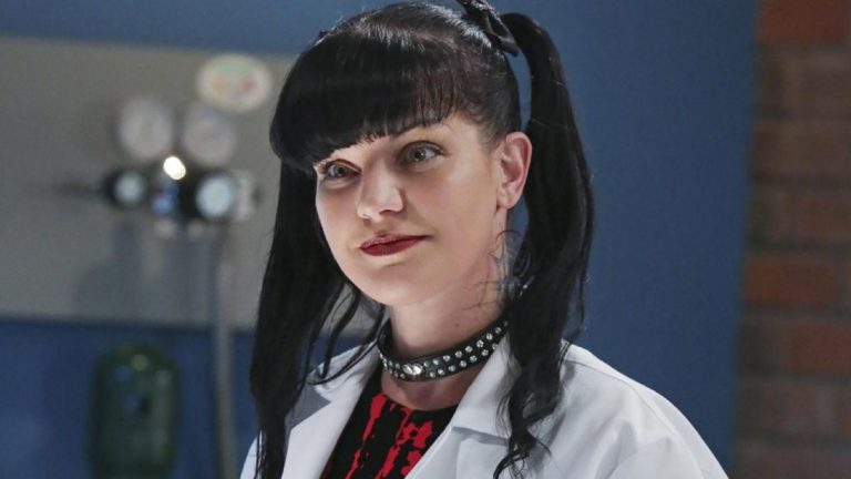 NCIS : Le patron de Sydney parle de la présentation d'un nouveau médecin légiste sans se contenter de copier Abby Sciuto "emblématique" de Pauley Perrette
