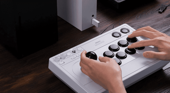 Obtenez le bâton de combat d'arcade sans fil de 8BitDo pour seulement 75 $