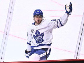 SIMMONS : De nombreuses complications liées à la nouvelle grandeur de William Nylander