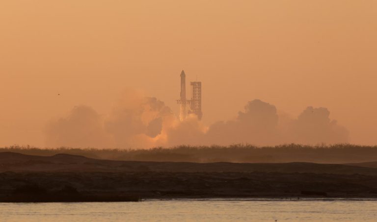 SpaceX perd un autre Starship et une fusée Super Heavy lors d’une double explosion lors d’un test