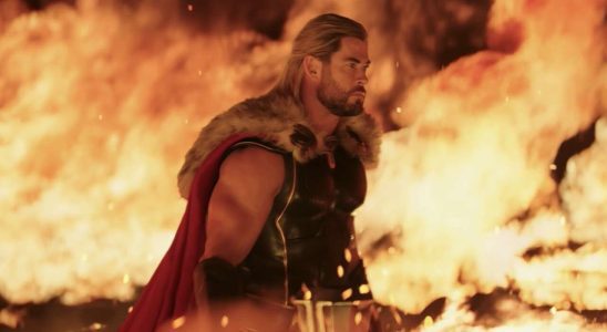 Taika Waititi dit qu'il a entendu des rumeurs sur Thor 5 avec Chris Hemsworth