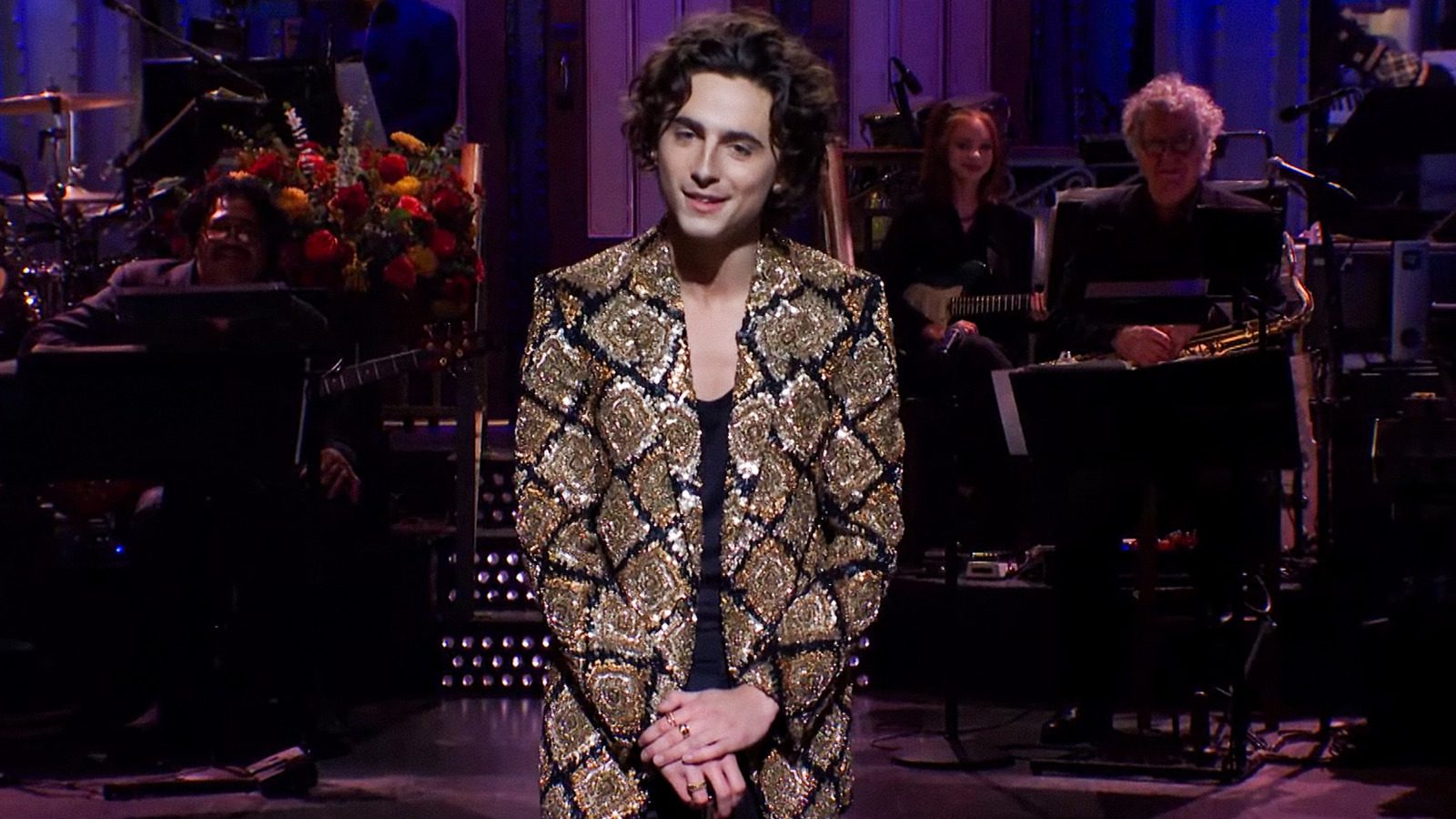 Timothée Chalamet présente sa voix chantée Wonka avec une parodie « Pure Imagination » sur SNL
