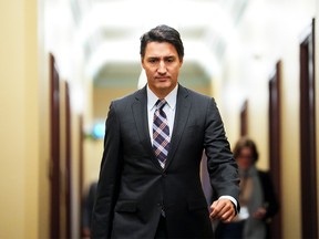 Le premier ministre Justin Trudeau arrive pour une réunion du Cabinet sur la Colline du Parlement à Ottawa le mardi 26 septembre 2023.