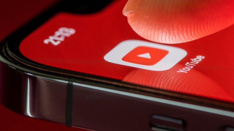 YouTube vient de dévoiler une nouvelle fonctionnalité d’IA qui permet aux utilisateurs de créer de la musique dans le style d’artistes célèbres