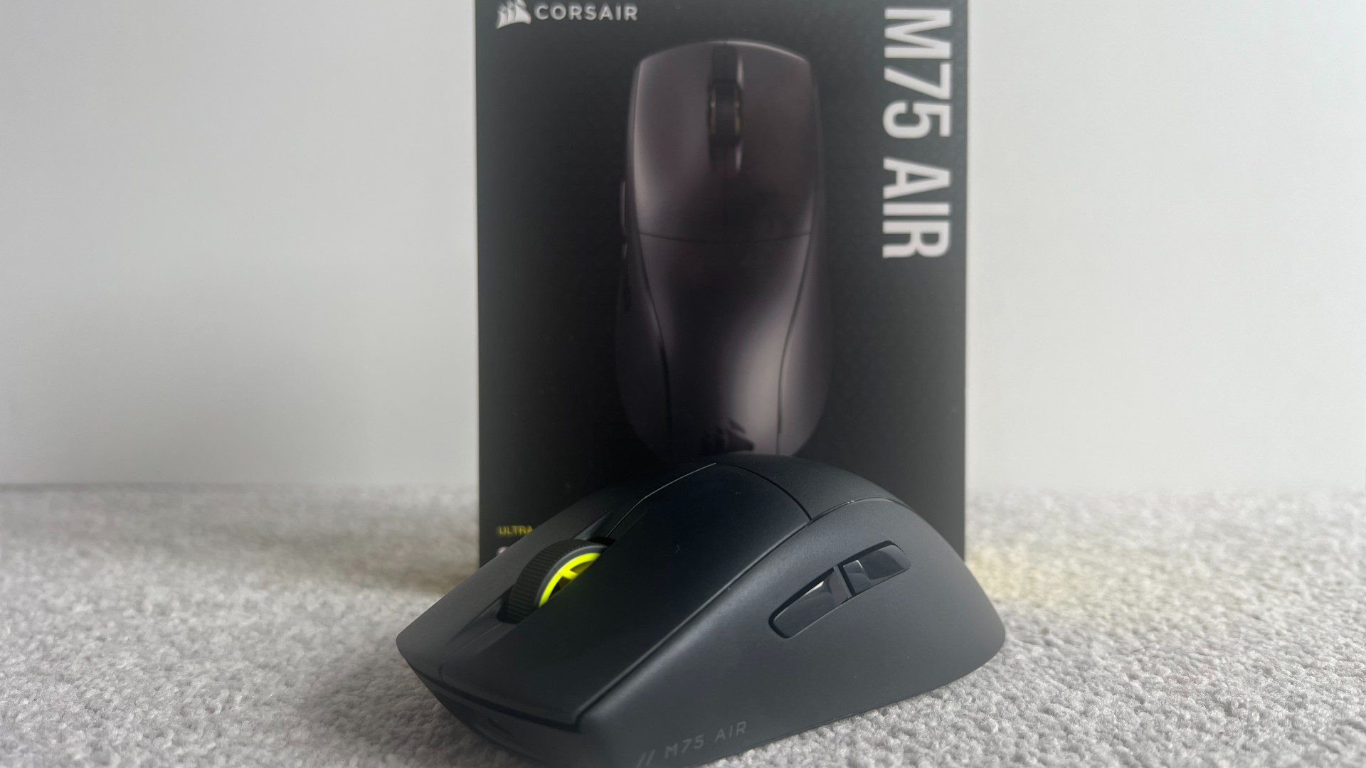 Test du Corsair M75 Air – la souris dont vous avez besoin pour les jeux esports d'embrayage
