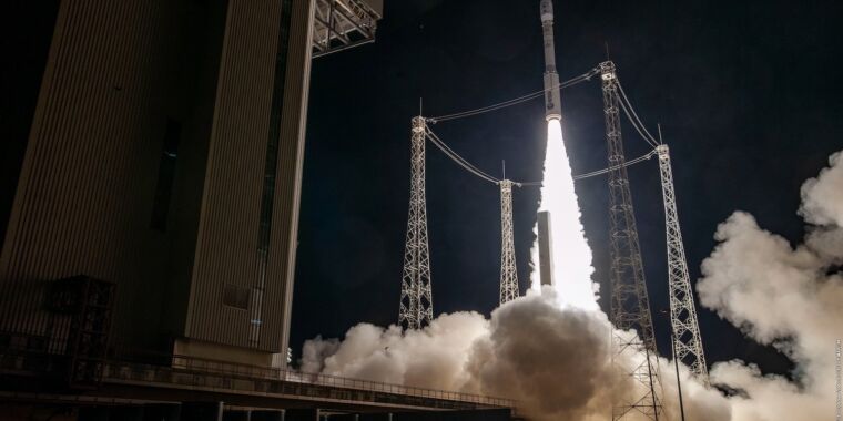 Ce qui se passe à Vega n’est pas resté à Vega, car des pièces clés de la fusée ont disparu