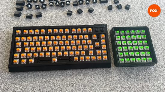 Razer Blackwidow V4 75% en cours de modding 