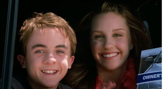 Frankie Muniz and Amanda Bynes in Big Fat Liar