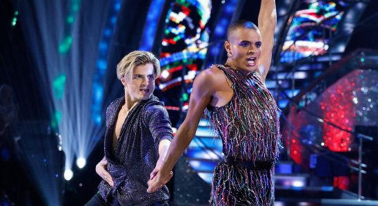 Un ancien Strictly pro défend Layton Williams au milieu des réactions négatives en ligne