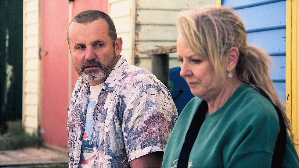 toadie rebecchi et melanie pearson chez les voisins