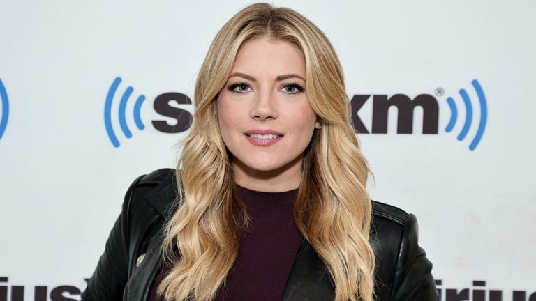 La star des Vikings, Katheryn Winnick, met en garde contre la fatigue liée à la guerre en Ukraine : « Nous ne pouvons pas oublier »
