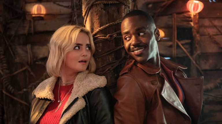 Doctor Who : Le teaser spécial de Noël présente Ncuti Gatwa et Millie Gibson (Regarder)
