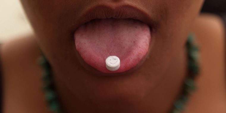 MDMA – alias ecstasy – soumise à la FDA dans le cadre d’un traitement contre le SSPT